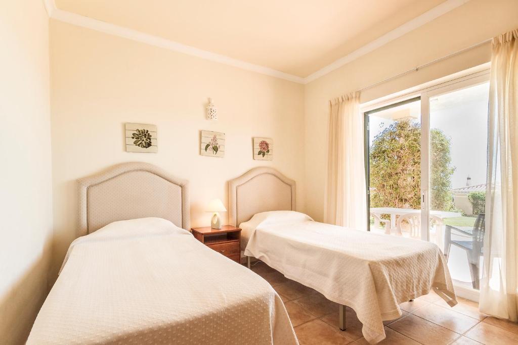 Villa Acacias 13 room 3